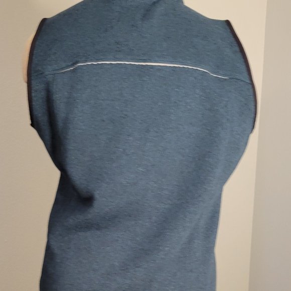 OLD NAVY ACTIVE GREEN SLEEVLESS WORKOUT ZIP UP SWEATER VEST-NWOT - Picture 4 of 9